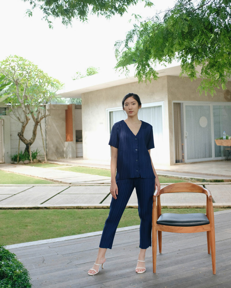 Malia Navy Top